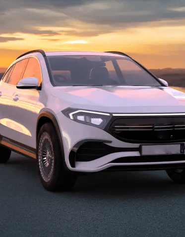 voiture 4x4 blanche au coucher de soleil